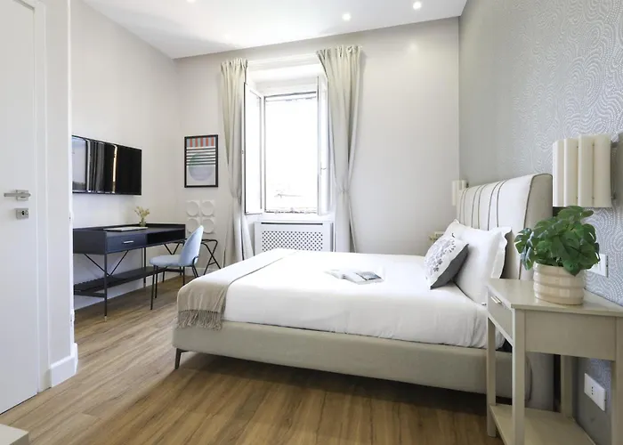 Easylife - Charme, Comfort E Quiete Vicino Termini Appartamento *
